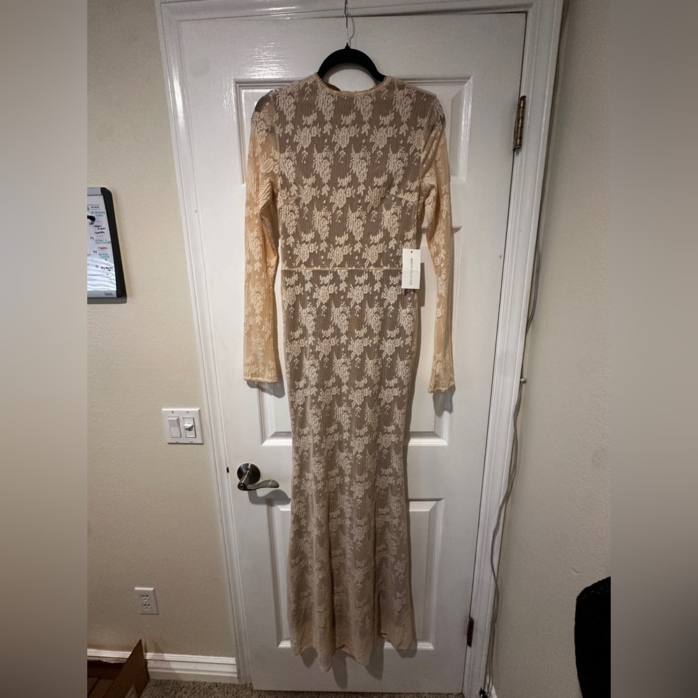 Seraphine Cream Lace Long Sleeve Maxi Dress - Picture 2 of 5
